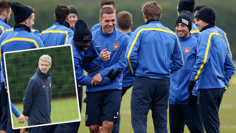 Wenger chỉ mua cầu thủ nếu Arsenal trở thành... bệnh viện Wenger chỉ mua cầu thủ nếu Arsenal trở thành... bệnh viện