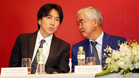 Lãnh đạo VFF và HLV trưởng Miura sơ bộ thống nhất kế hoạch năm 2015 của các đội tuyển Lãnh đạo VFF và HLV trưởng Miura sơ bộ thống nhất kế hoạch năm 2015 của các đội tuyển