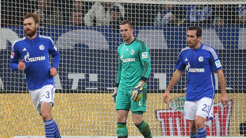 Schalke: “Hoàng đế” tái phát bệnh cũ Schalke: “Hoàng đế” tái phát bệnh cũ