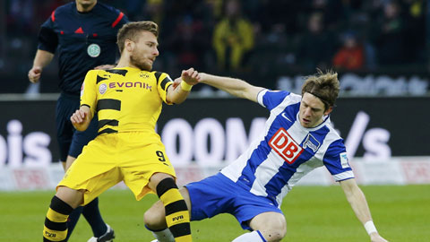 Dortmund: Khủng hoảng vẫn đeo bám Dortmund: Khủng hoảng vẫn đeo bám