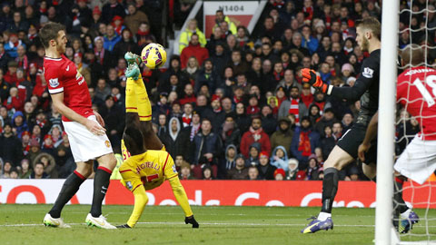 Liverpool: Sụp đổ, và hơn thế nữa... Liverpool: Sụp đổ, và hơn thế nữa...