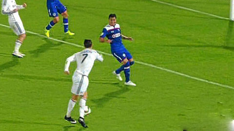 Ronaldo bị gọi là gã hề sau cú rabona bất thành Ronaldo bị gọi là gã hề sau cú rabona bất thành