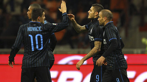 Inter và Milan: Càng đá, càng hay và chờ... bay! Inter và Milan: Càng đá, càng hay và chờ... bay!