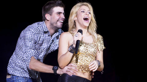 Shakira giữ lửa yêu với Pique thế nào? Shakira giữ lửa yêu với Pique thế nào?