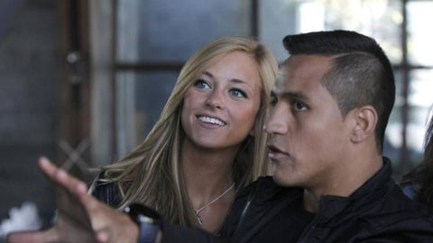 Alexis Sanchez: Ngôi sao lắm scandal nhất năm 2014 Alexis Sanchez: Ngôi sao lắm scandal nhất năm 2014