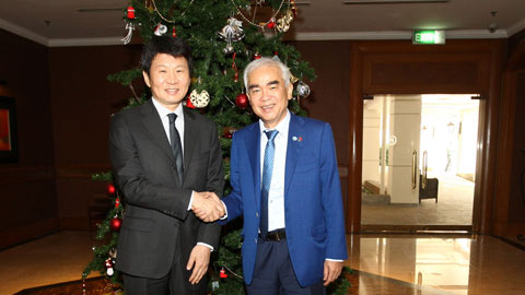 Chủ tịch VFF Lê Hùng Dũng tiếp Chủ tịch KFA Chung Mong-Gyu Chủ tịch VFF Lê Hùng Dũng tiếp Chủ tịch KFA Chung Mong-Gyu