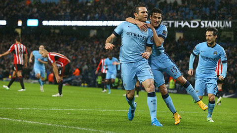 Không có Lampard, Man City đã kém Chelsea 7 điểm Không có Lampard, Man City đã kém Chelsea 7 điểm