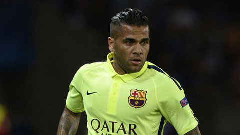 Alves vẫn thoải mái dù bị Barca Alves vẫn thoải mái dù bị Barca