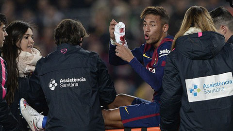 Neymar đổ máu trong trận đấu với Atletico Madrid Neymar đổ máu trong trận đấu với Atletico Madrid