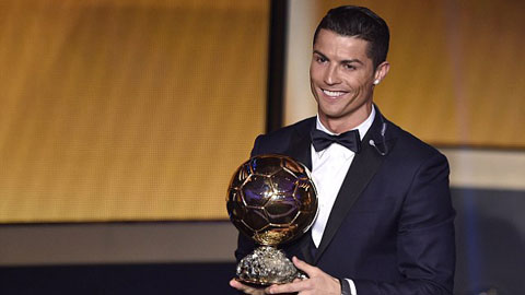 Ronaldo nói gì khi lần thứ 3 nhận Quả bóng Vàng? Ronaldo nói gì khi lần thứ 3 nhận Quả bóng Vàng?