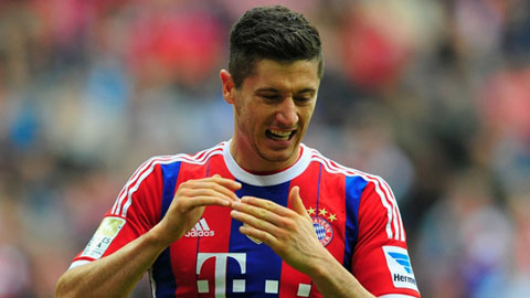 Lewandowski hối tiếc vì bỏ phiếu cho Ronaldo Lewandowski hối tiếc vì bỏ phiếu cho Ronaldo