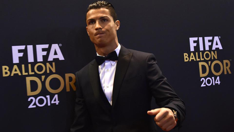 Ronaldo nhớ Sir Alex, đặt mục tiêu đuổi kịp Messi Ronaldo nhớ Sir Alex, đặt mục tiêu đuổi kịp Messi