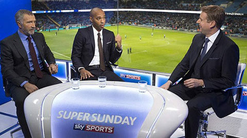 Henry vừa đấm, vừa xoa Arsenal Henry vừa đấm, vừa xoa Arsenal