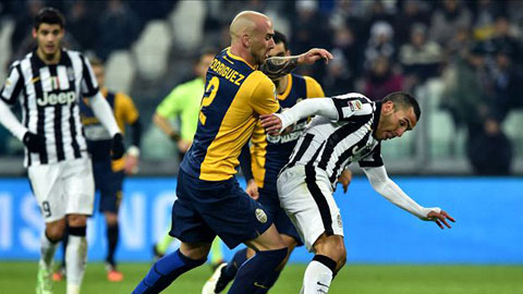 Juventus 4-0 Verona: 5 điểm rồi nhé Roma! Juventus 4-0 Verona: 5 điểm rồi nhé Roma!