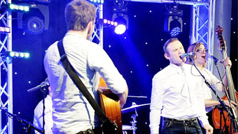 Rooney ấp ủ ý định thi… X Factor Rooney ấp ủ ý định thi… X Factor