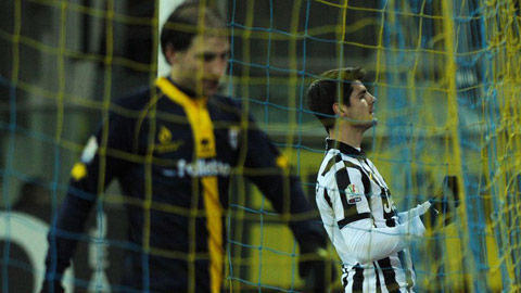 Parma 0-1 Juventus: "Bà đầm già" nhọc nhằn vào bán kết Coppa Italia Parma 0-1 Juventus: "Bà đầm già" nhọc nhằn vào bán kết Coppa Italia