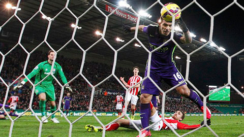 Aguero trở lại, lợi hại gấp trăm! Aguero trở lại, lợi hại gấp trăm!