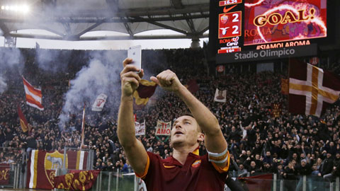 'Selfie' nữa chứ, Francesco Totti? 'Selfie' nữa chứ, Francesco Totti?