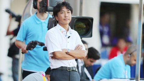 HLV Toshiya Miura: Nghiên cứu đối thủ & "số hóa" bản thân HLV Toshiya Miura: Nghiên cứu đối thủ & "số hóa" bản thân