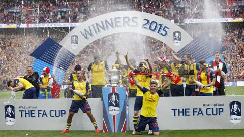 Arsenal đi vào lịch sử Arsenal đi vào lịch sử