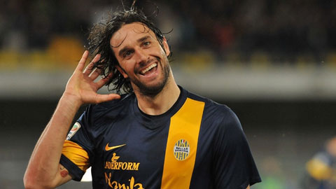 Luca Toni phá kỷ lục cầu thủ già nhất giành Vua phá lưới Serie A Luca Toni phá kỷ lục cầu thủ già nhất giành Vua phá lưới Serie A