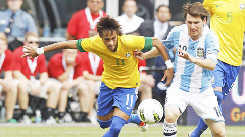 Neymar vs Messi: Bục vinh quang chỉ có chỗ cho một người Neymar vs Messi: Bục vinh quang chỉ có chỗ cho một người