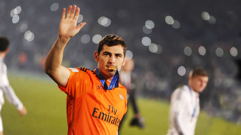 Casillas sắp rời Bernabeu: Sự bạc bẽo của Real Casillas sắp rời Bernabeu: Sự bạc bẽo của Real