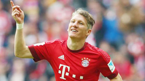 Schweinsteiger được khuyên rời Bayern đầu quân cho M.U Schweinsteiger được khuyên rời Bayern đầu quân cho M.U