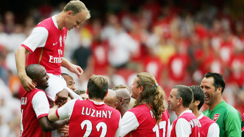 Dennis Bergkamp: Người thay đổi bộ mặt Arsenal Dennis Bergkamp: Người thay đổi bộ mặt Arsenal