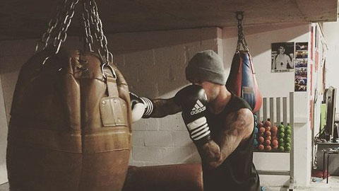 Beckham tập boxing để giữ phom chuẩn Beckham tập boxing để giữ phom chuẩn