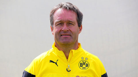 Bayern Munich bổ nhiệm bác sỹ của Dortmund Bayern Munich bổ nhiệm bác sỹ của Dortmund