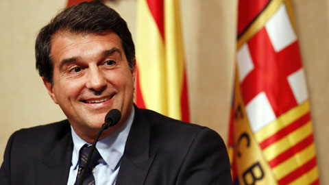 Joan Laporta: Chiếm lại Nou Camp bằng độc chiêu 'thánh nữ' Joan Laporta: Chiếm lại Nou Camp bằng độc chiêu 'thánh nữ'