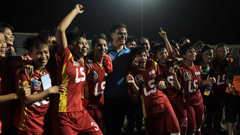 Chùm ảnh đội nữ TP.HCM đăng quang giải VĐQG nữ Thái Sơn Bắc 2015 Chùm ảnh đội nữ TP.HCM đăng quang giải VĐQG nữ Thái Sơn Bắc 2015