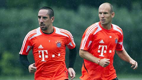 Douglas Costa có thể thay cả Ribery lẫn Robben Douglas Costa có thể thay cả Ribery lẫn Robben