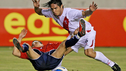 Chile vs Peru: Khi gia vị chính là thù hận Chile vs Peru: Khi gia vị chính là thù hận