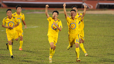 U17 An Giang 0-1 U17 SLNA: Sông Lam vượt ải đầu tiên U17 An Giang 0-1 U17 SLNA: Sông Lam vượt ải đầu tiên