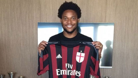 Sau Bacca, Milan đón tiếp Luiz Adriano Sau Bacca, Milan đón tiếp Luiz Adriano