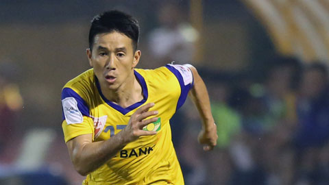 Quang Tình ghi bàn thắng thứ 300 cho V.League 2015 Quang Tình ghi bàn thắng thứ 300 cho V.League 2015