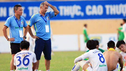 V.League: Người dập lửa, anh là ai? V.League: Người dập lửa, anh là ai?