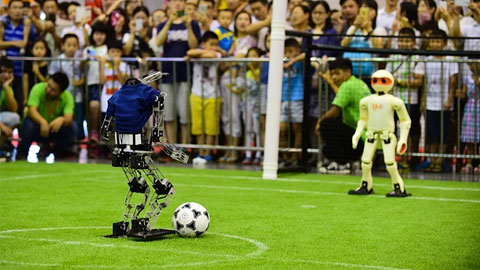 Robot Soccer World Cup: Khi người máy biết đá bóng Robot Soccer World Cup: Khi người máy biết đá bóng