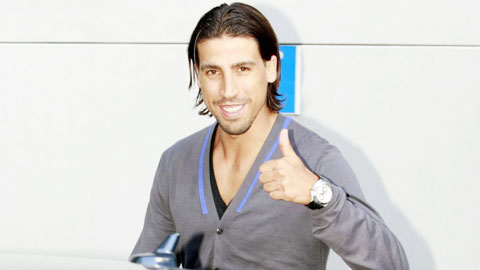 Với Khedira, Juve an tâm về tuyến giữa Với Khedira, Juve an tâm về tuyến giữa