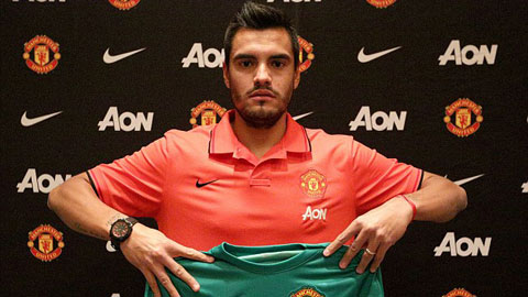 M.U trình làng bản hợp đồng mới Sergio Romero M.U trình làng bản hợp đồng mới Sergio Romero