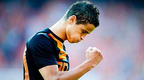 Stoke tiếp tục ‘Barca hóa’ với Afellay Stoke tiếp tục ‘Barca hóa’ với Afellay