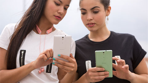 Xperia C5 Ultra và Xperia M5: Smartphone đầu tiên có camera selfie 13MP Xperia C5 Ultra và Xperia M5: Smartphone đầu tiên có camera selfie 13MP