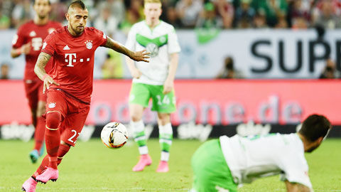Hàng tiền vệ Bayern: Có Vidal, sao phải dùng Alonso? Hàng tiền vệ Bayern: Có Vidal, sao phải dùng Alonso?