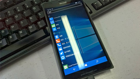 Lumia 950 và 950 XL lộ ảnh thực tế đầu tiên Lumia 950 và 950 XL lộ ảnh thực tế đầu tiên