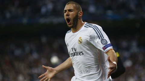 Chi 70 triệu euro, Man City tranh giành Benzema với Arsenal Chi 70 triệu euro, Man City tranh giành Benzema với Arsenal