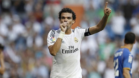 Real gia hạn thành công với 'đồ tể' Pepe Real gia hạn thành công với 'đồ tể' Pepe
