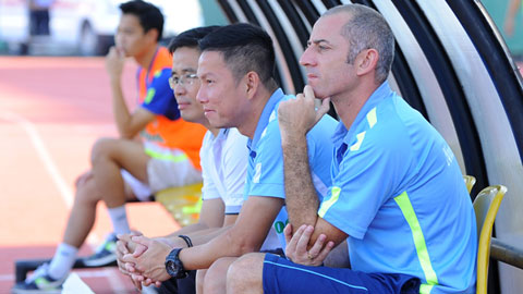 Thôi dẫn dắt HA.GL, HLV Graechen trở lại Học viện HA.GL - Arsenal JMG làm công tác đào tạo trẻ Thôi dẫn dắt HA.GL, HLV Graechen trở lại Học viện HA.GL - Arsenal JMG làm công tác đào tạo trẻ