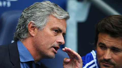 Mourinho biết Chelsea có vấn đề chỉ sau 10 giây bóng lăn Mourinho biết Chelsea có vấn đề chỉ sau 10 giây bóng lăn